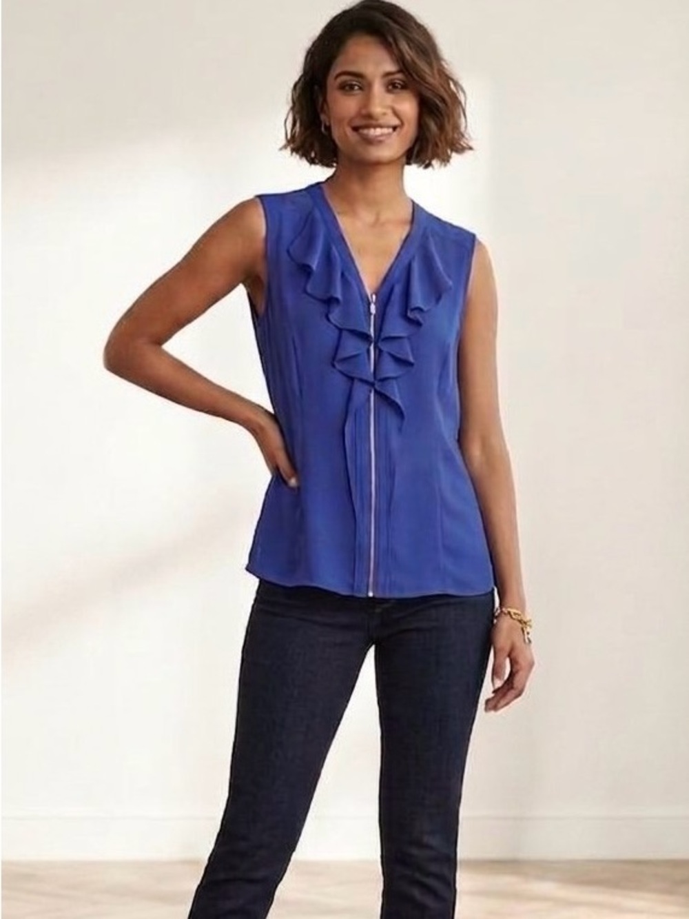 Milani Royal Blue Short Sleeve, Zippered, Ruffled Blouse in Large.